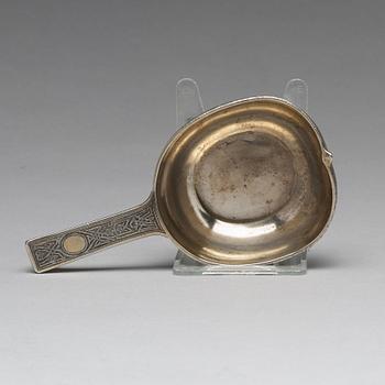 A Russian 19th century silver-gilt and niello kovsh, mark of Wasilij Semenow, possibly, Moscow 1872.