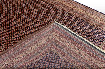 A CARPET, Sarouk-mir, around 372 x 260 cm.