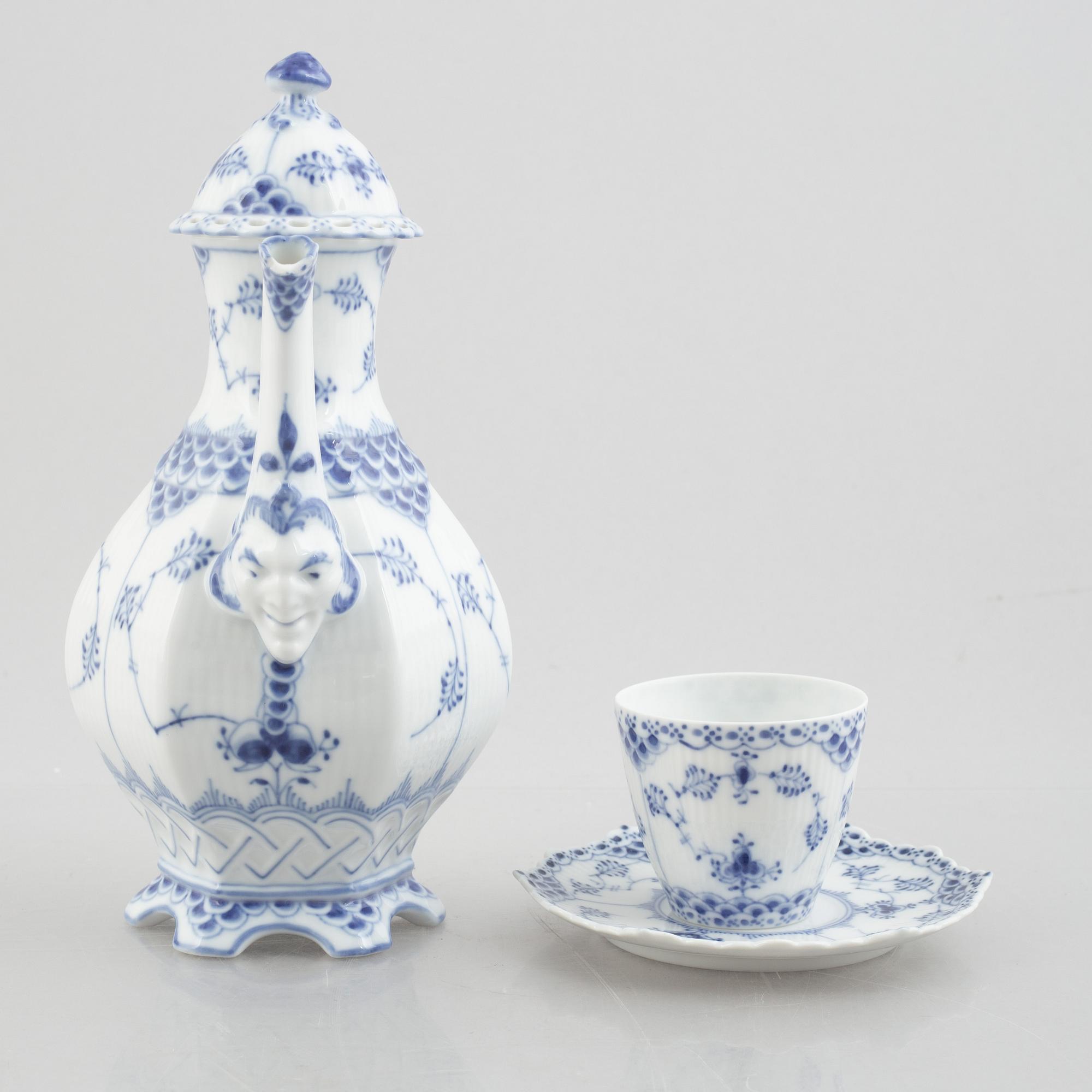 Royal Copenhagen, a 25-piece mocha porcelain service, half lace "Blue Fluted", Denmark.