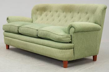 Josef Frank, A Josef Frank sofa, model nr 568, Svenskt Tenn, Sweden,