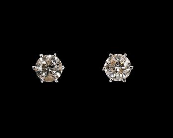 1168. EARSTUDS, brilliant cut diamonds, tot. app. 0.70 cts.