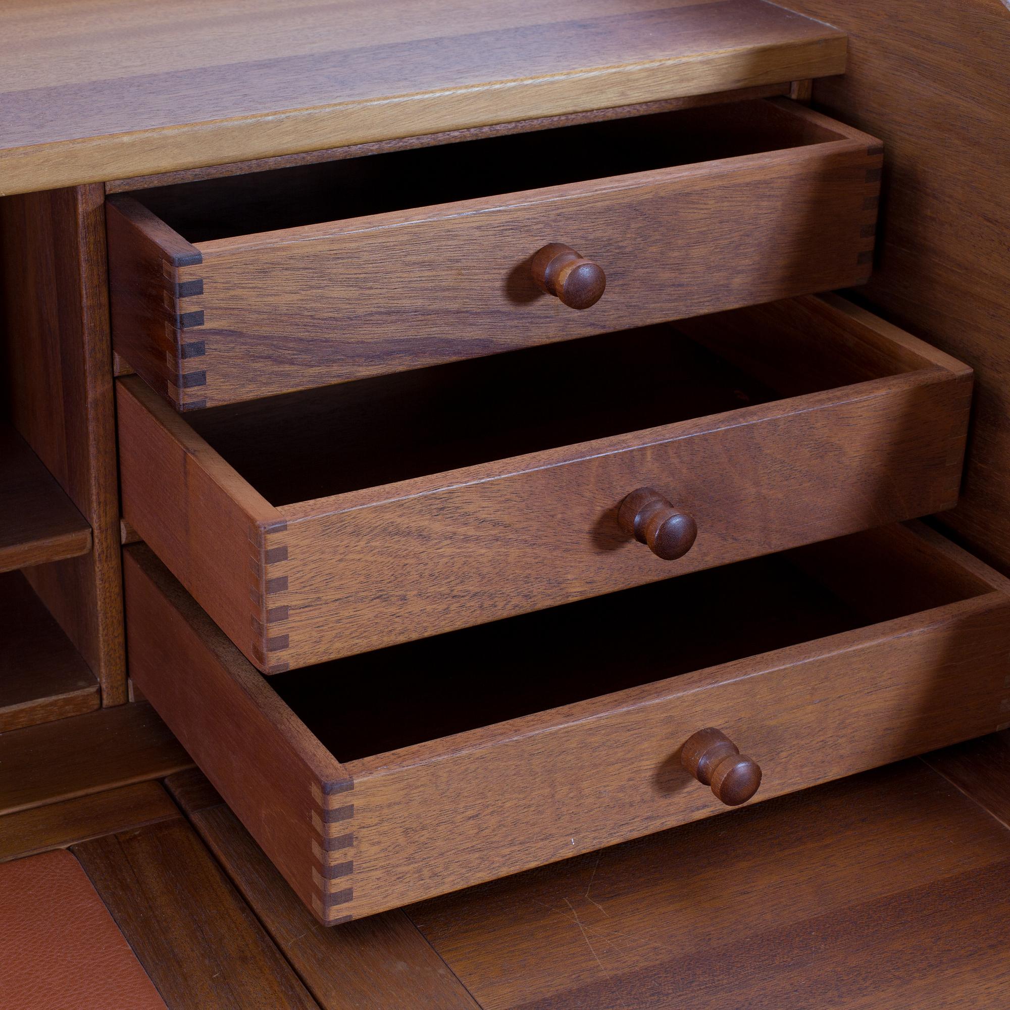 A WRITING DESK BY ANDREAS HANSEN FOR  HADSTEN TRÄINDUSTRI DENMARK.
