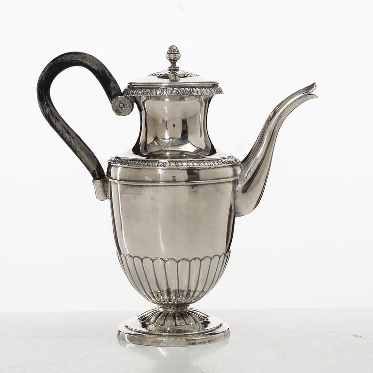 A Swedish silver coffee pot, silver, marks of Olof Sohlberg, Falun 1840.