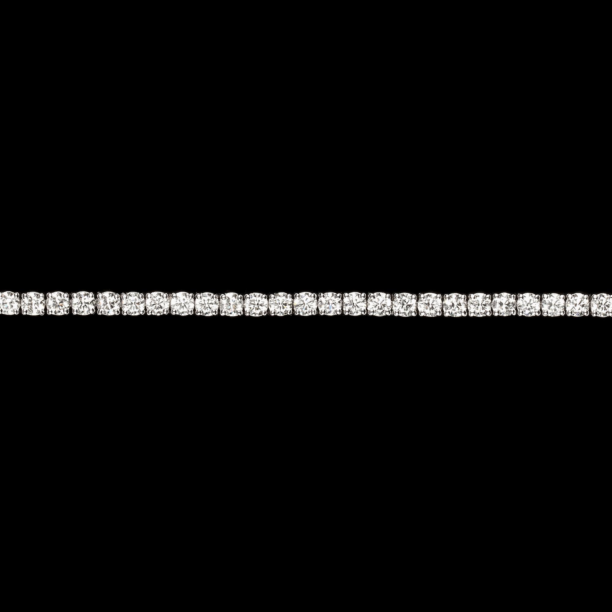A brilliant cut diamond line bracelet, tot. 8.12 cts.