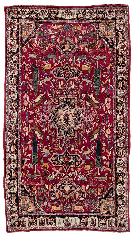 Matta, antik Khorasan, östra Persien, ca 234 x 134 cm.