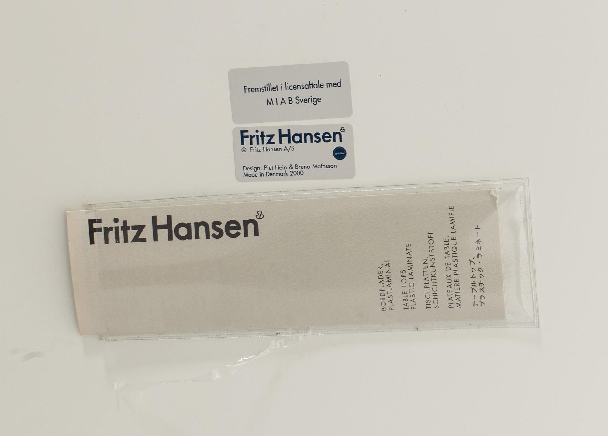 BRUNO MATHSSON OCH PIET HEIN, bord, "Superelips", Fritz Hansen, Danmark 1900-talets senare del.