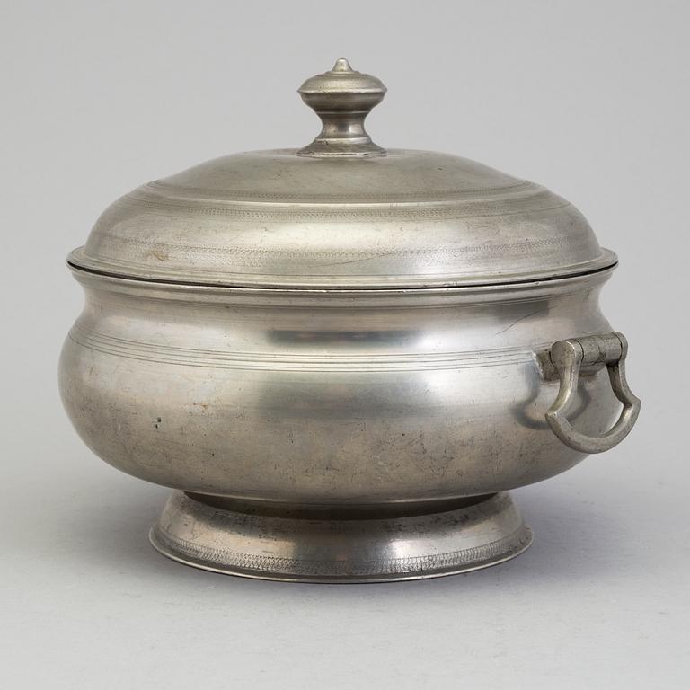 A Swedish pewter lidded porridge bowl , mark of Gustaf Silow (1848-75) and nine 19th century pewter tankards.