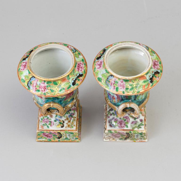 Two Canton vases, Qing dynasty, 19th Century.