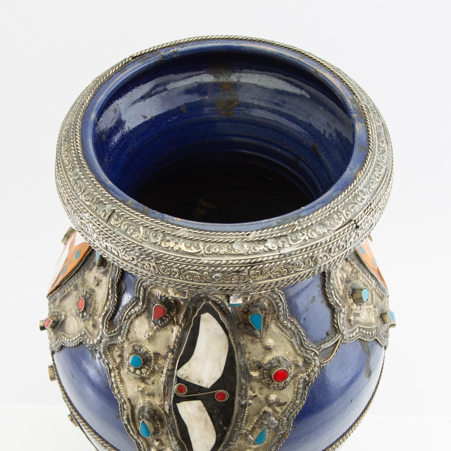 Urn with lid, Morocco (?), 20th century.