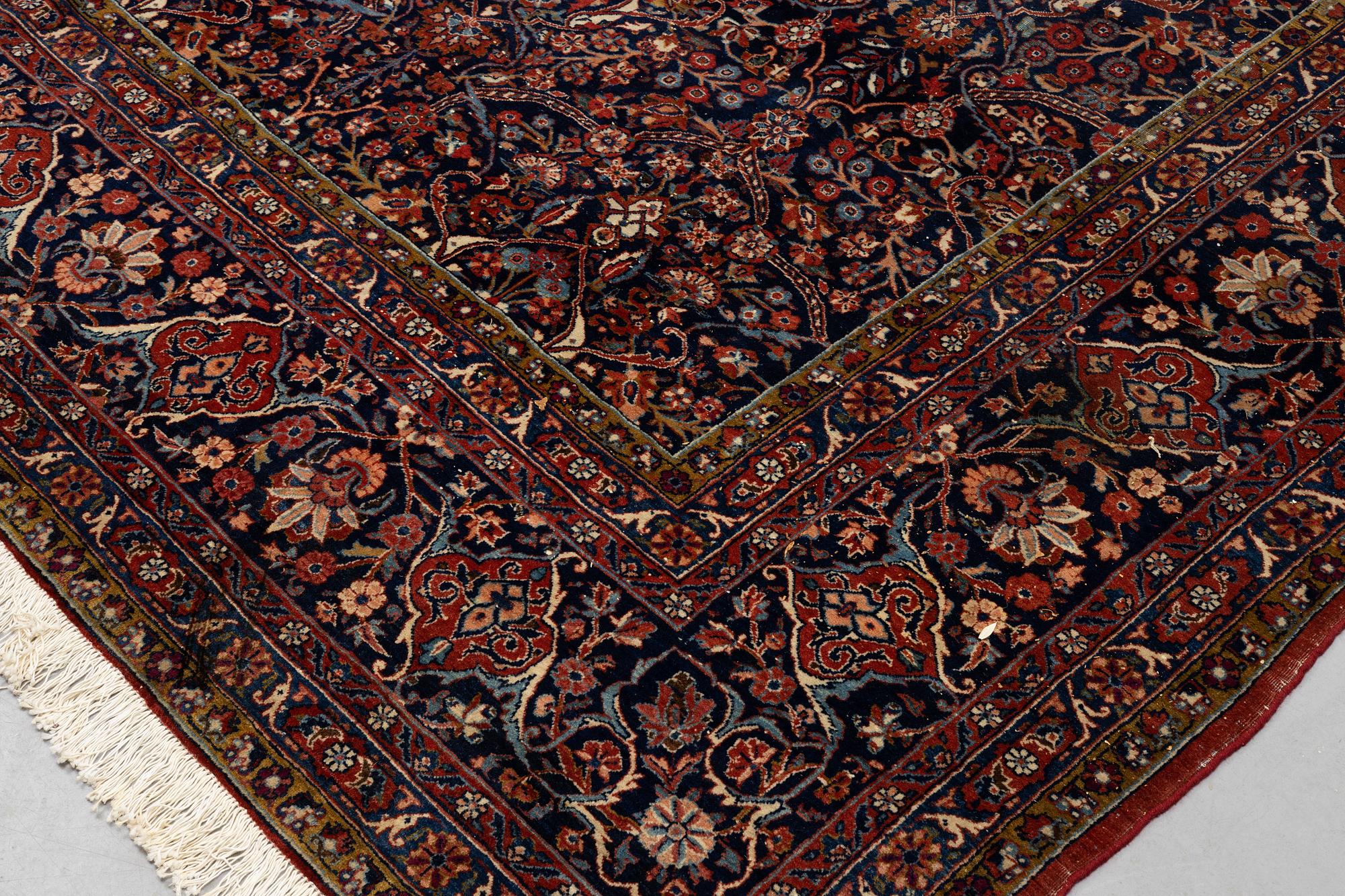 Matta, semiantik, Keshan s.k. Dabir, ca 394,5 x 310 cm.