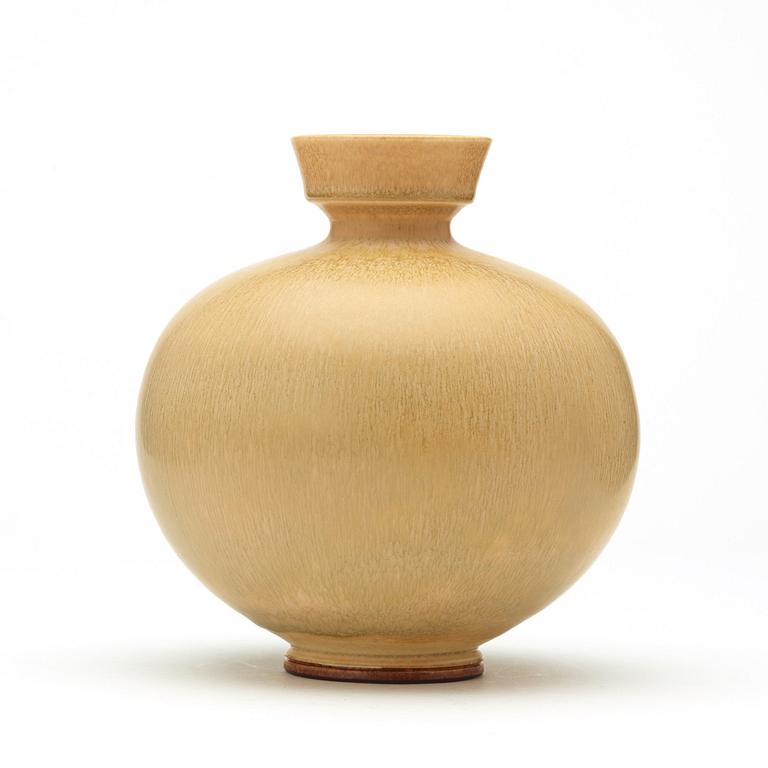 Berndt Friberg, a stoneware vase, Gustavsberg Studio 1976.