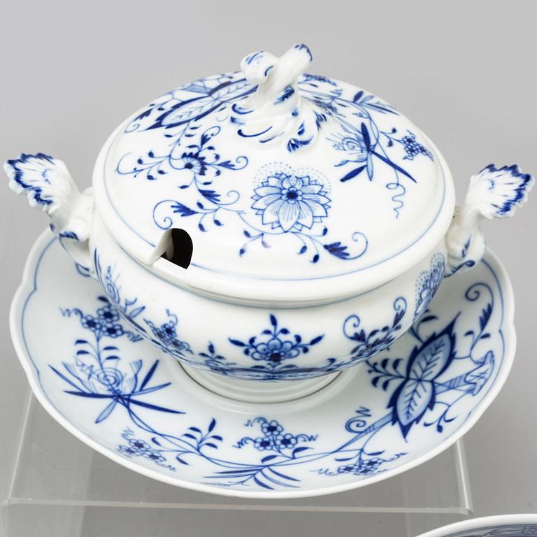 MAT- och KAFFESERVIS, 39 delar, porslin. Tyskland, Meissen, 1900-tal.