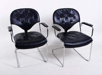 KARMSTOLAR, ett par. Design Sam Larsson, Dux.