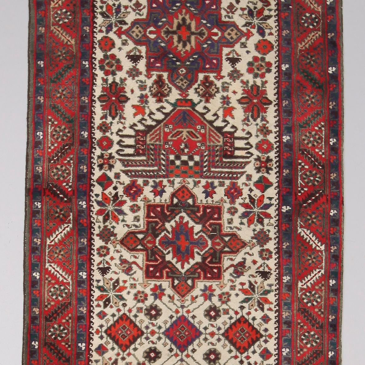 MATTA, orientalisk, galleri. Ca 102 x 460 cm.