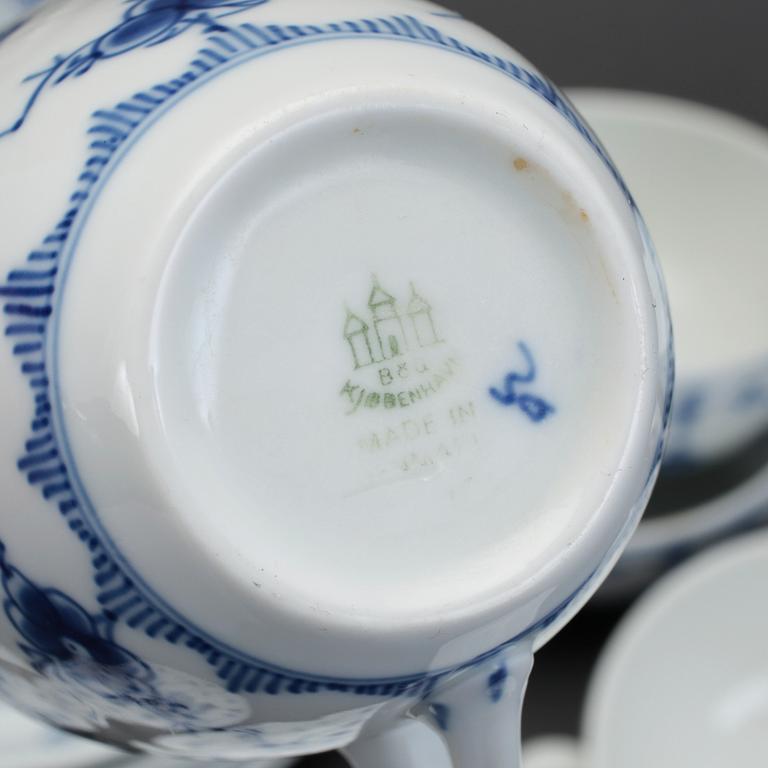SERVIS, 27 delar, porslin, "Musselmalet", Bing & Gröndahl, Danmark.
