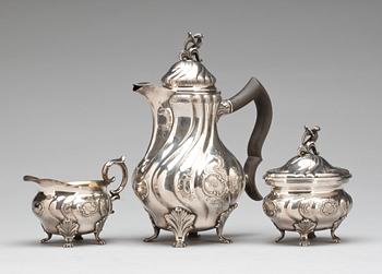 KAFFESERVIS, 3 delar, silver, C.G Hallberg, Stockholm, 1945. Total vikt ca 700 g.