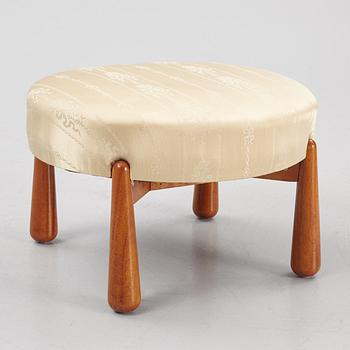 Josef Frank, a  model "B2019" stool, Firma Svenskt Tenn, pre 1985.