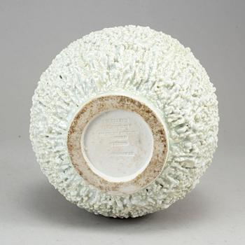 GUNNAR NYLUND, a chamotte stoneware vase 'Igelkott', Rörstrand.