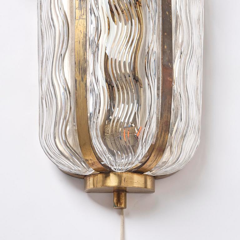 Simon Gate, an imposing wall lamp, Orrefors, 1930s-40s.