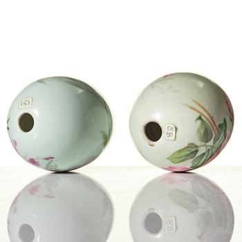 Two Russian porcelain Easter Eggs, circa 1890-1900, presumably Imperial Porcelain Manufactory, St Petersburg.