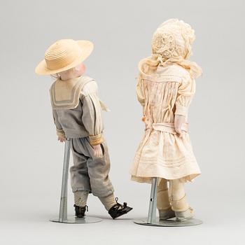 Two bisque dolls, ca 1900.