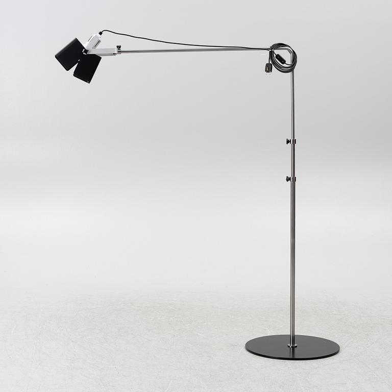 Yrjö Kukkapuro, golvlampa, "YK100G", Blond, samtida.