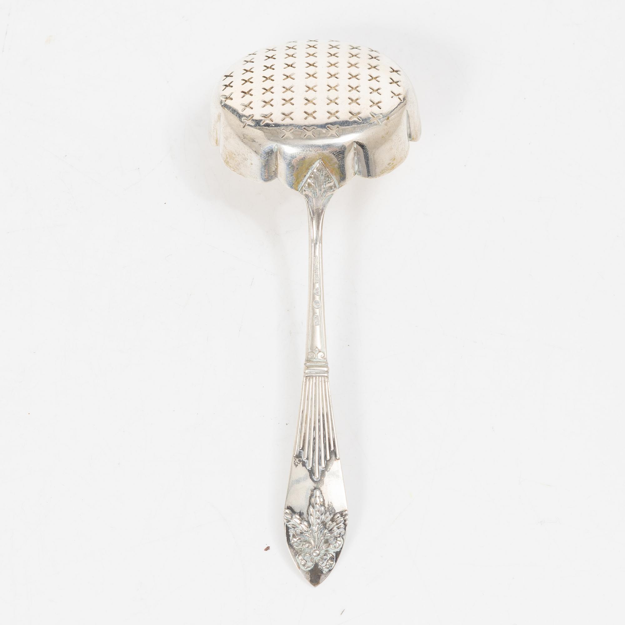 Sugar bowl, sugar spoon and salt cellar, silver, CG Hallberg and GAB, Stockholm, 1899–1917.