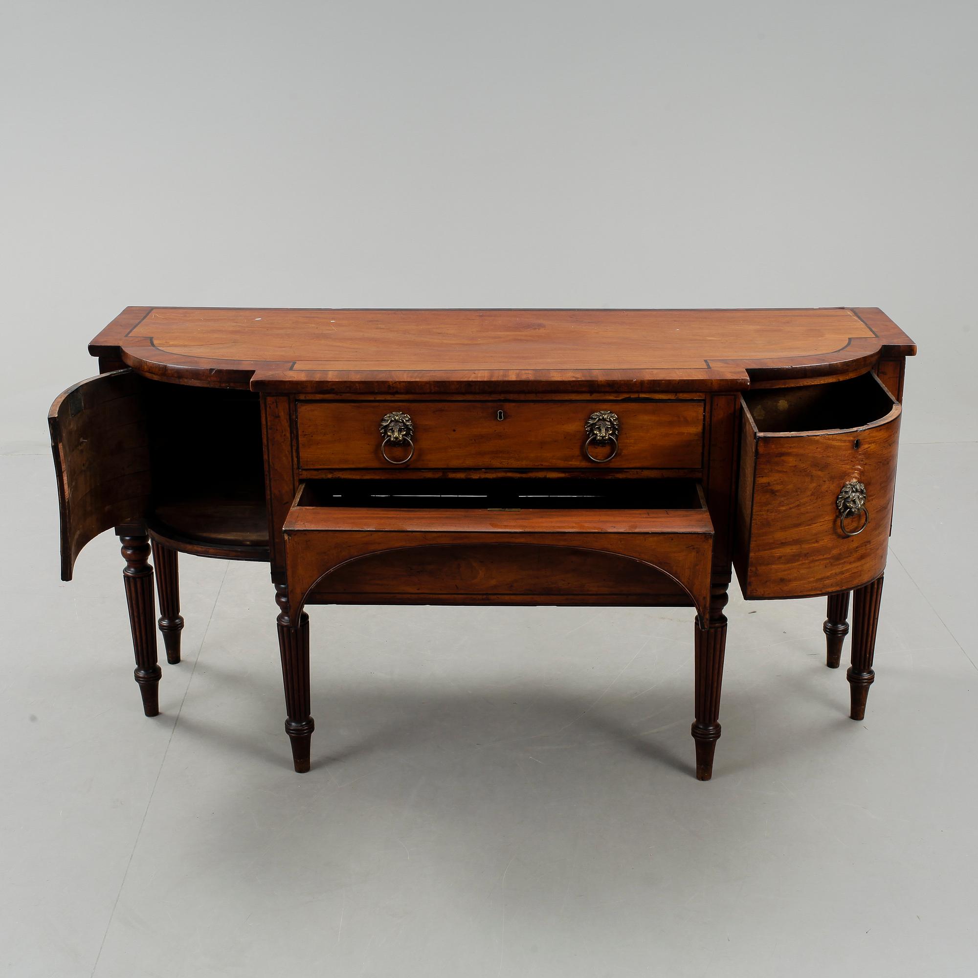 SIDEBOARD, England, 1800-tal.