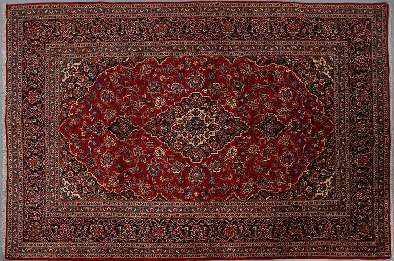 MATTA, orientalisk, modern tillverkning, 357 x 254 cm.
