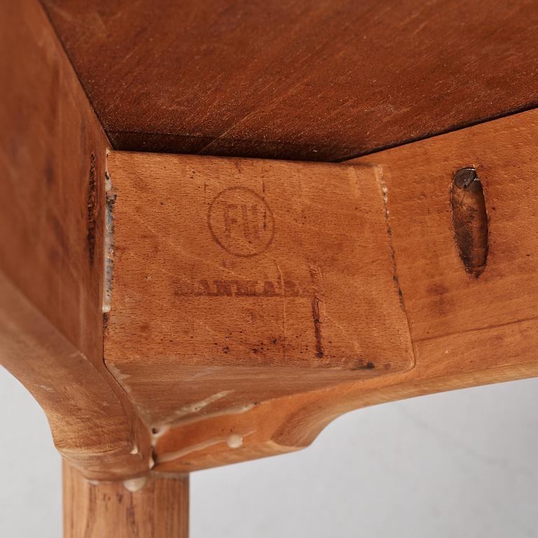 HANS J WEGNER, a "Heart set", a dining table with six chairs, Fritz Hansen, Denmark 1950's.