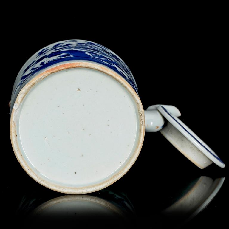 TEKANNA med LOCK, porslin, Kina, 1800-tal.