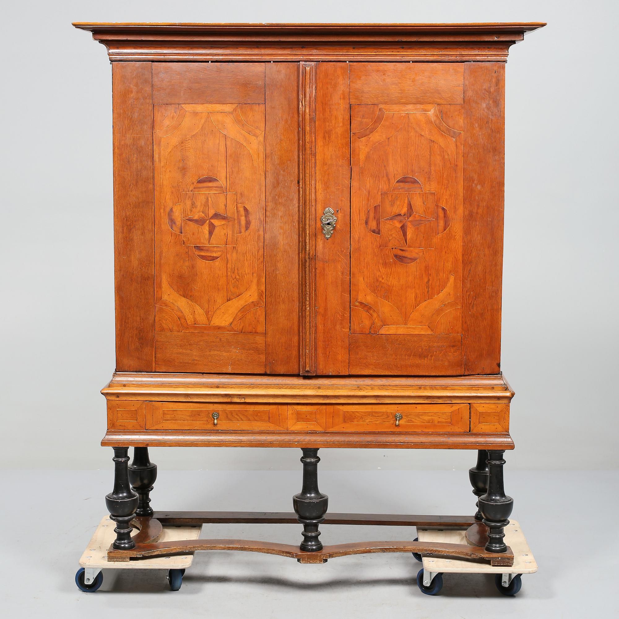 SKÅP, barock, 1700-tal.