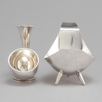 LJUSSTAKAR, 2 st, sterlingsilver, bl a Heinz Decker, CG Hallberg Studio, Stockholm 1956.