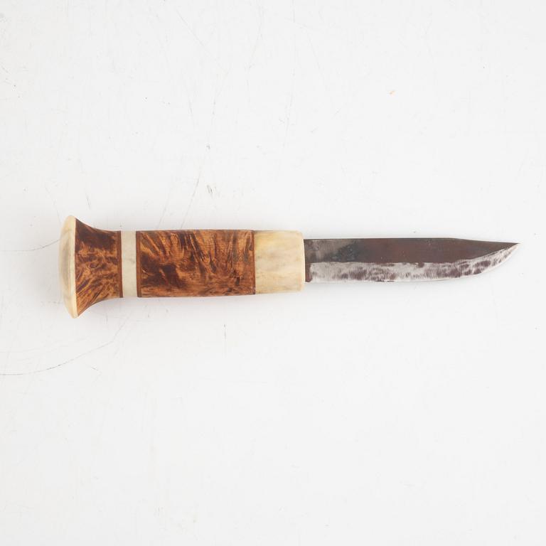 Nicholas Fankki, a knife, signed and dated 1980.