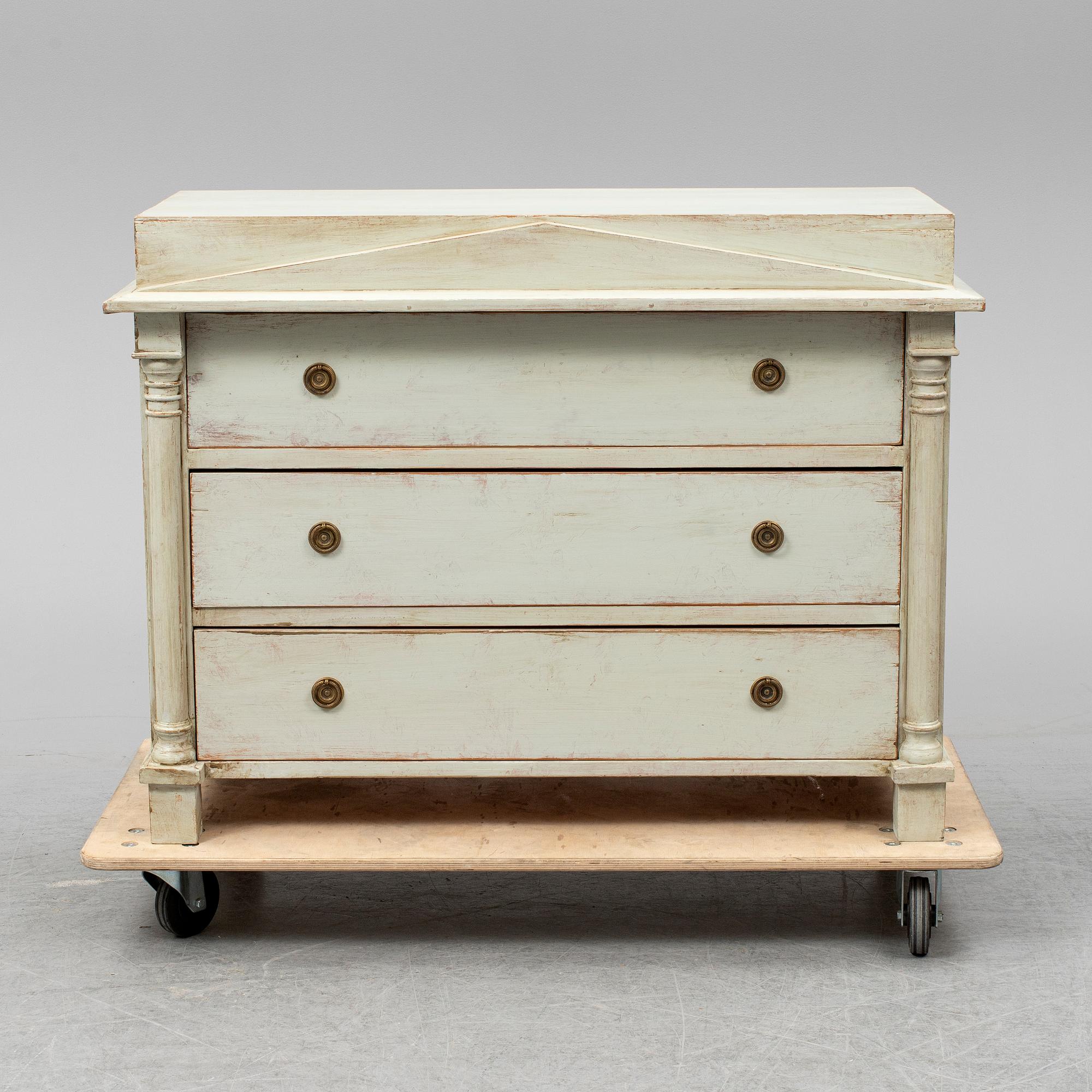 A mid 19th Century chest of drawers, Karl Johan.
