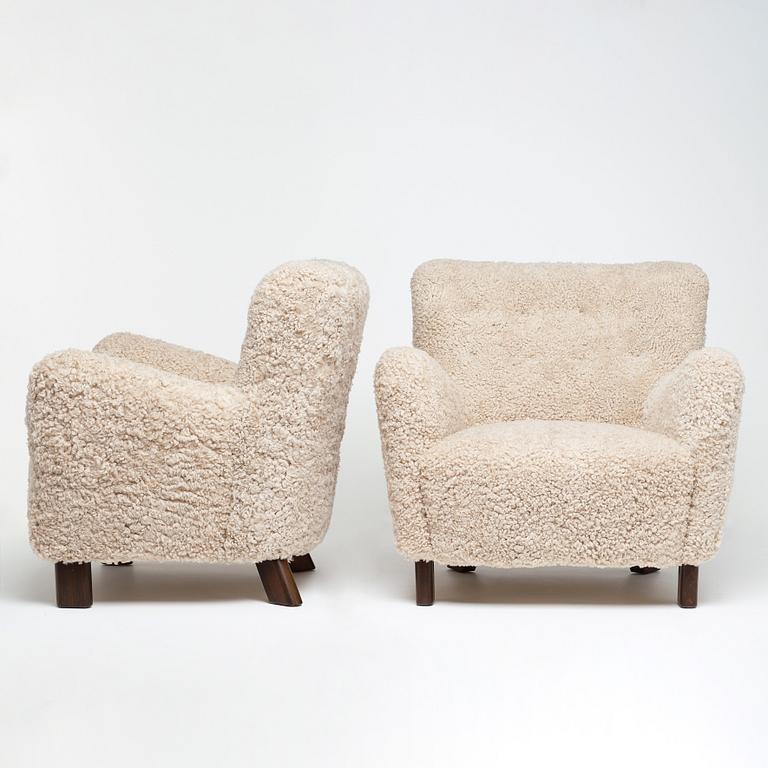 Fritz Hansen, a pair of "1669" easy chairs, Fritz Hansen Denmark 1940´s.