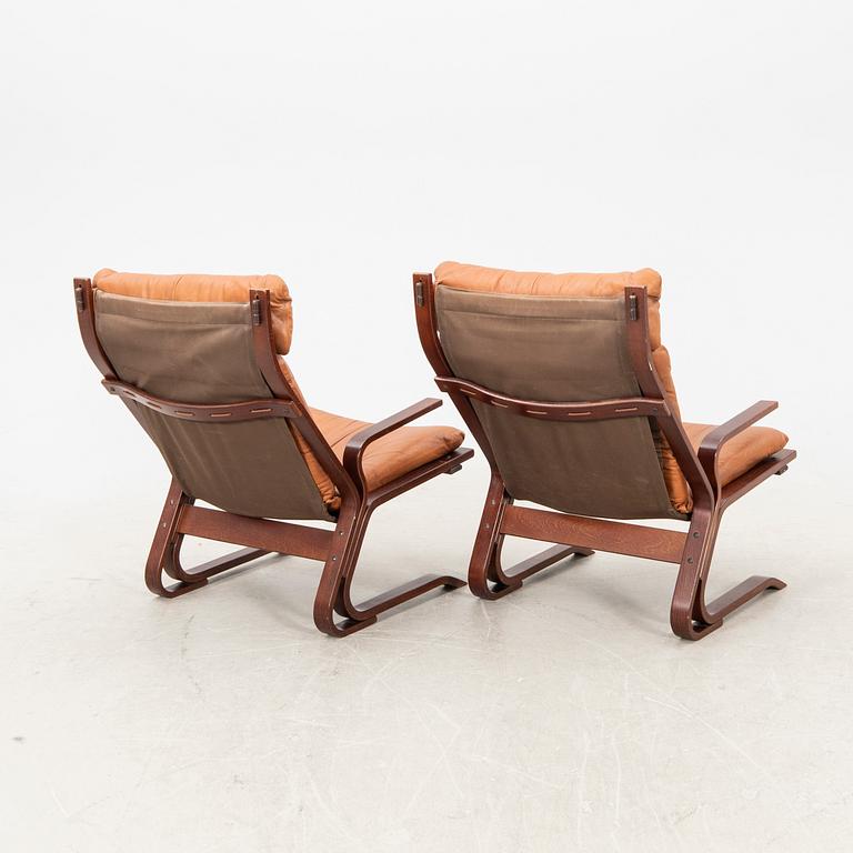 A pair of easy chairs from the second half of the 20th century.