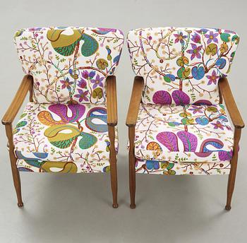 JOSEF FRANK, ett par fåtöljer av mahogny för Firma Svenskt Tenn, modell 891.