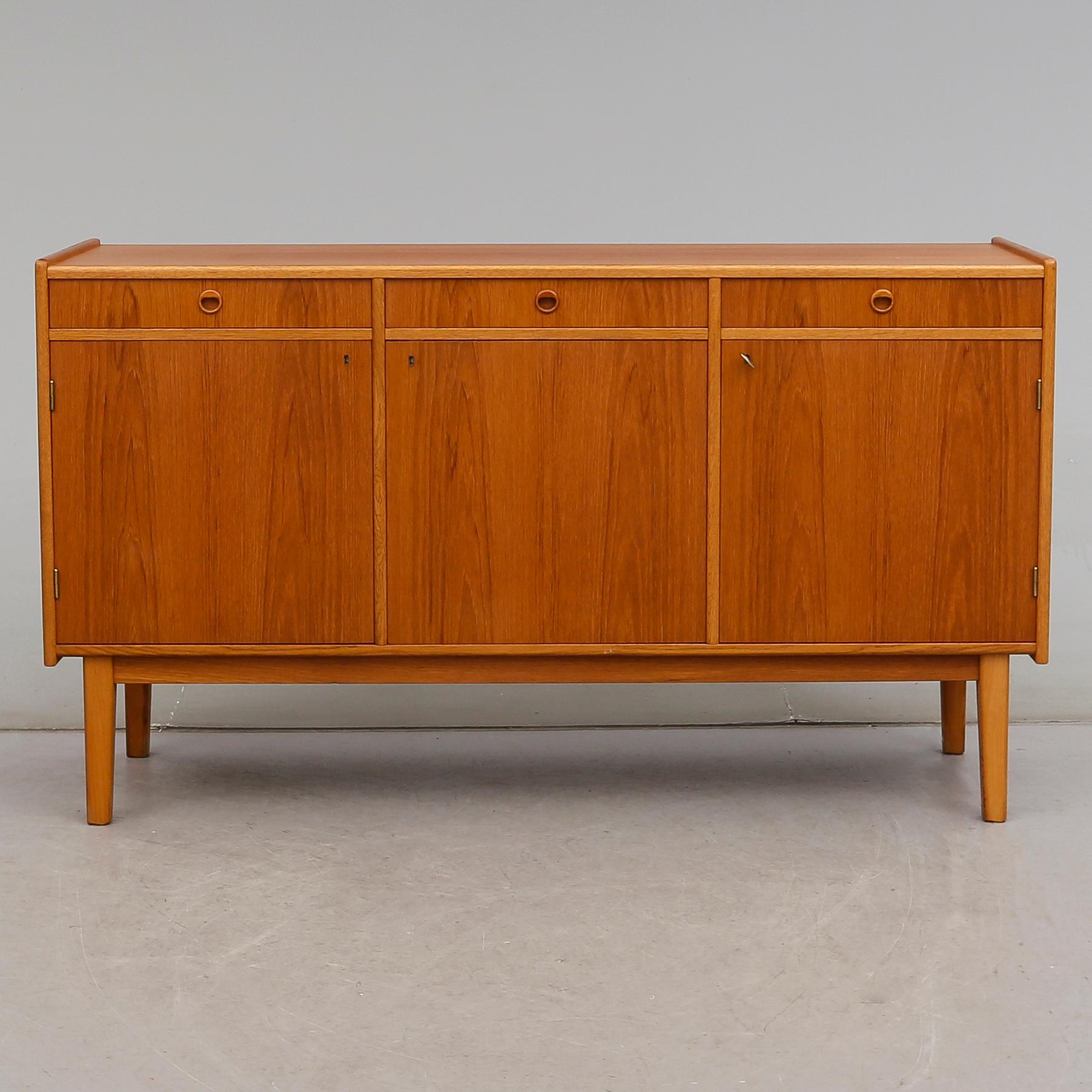 SIDEBOARD, 1900-talets andra hälft.