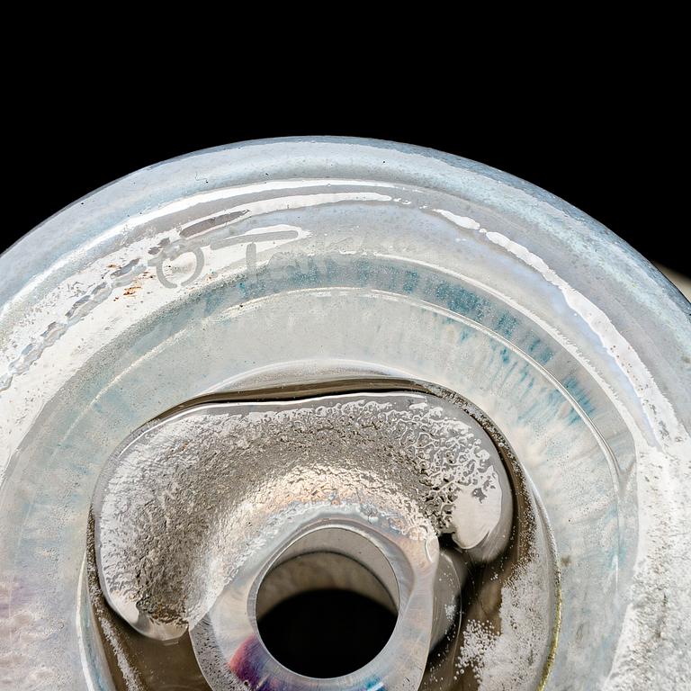 Oiva Toikka, A glass bird, signed O. Toikka Nuutajärvi.