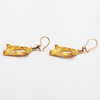 Helky Juvonen, A pair of 14K gold earrings. Westerback, Helsinki 1972.