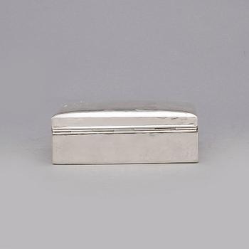 CIGARRSKRIN, silver, K. Andersson, Stockholm, 1923. Totalvikt ca 528 gram.