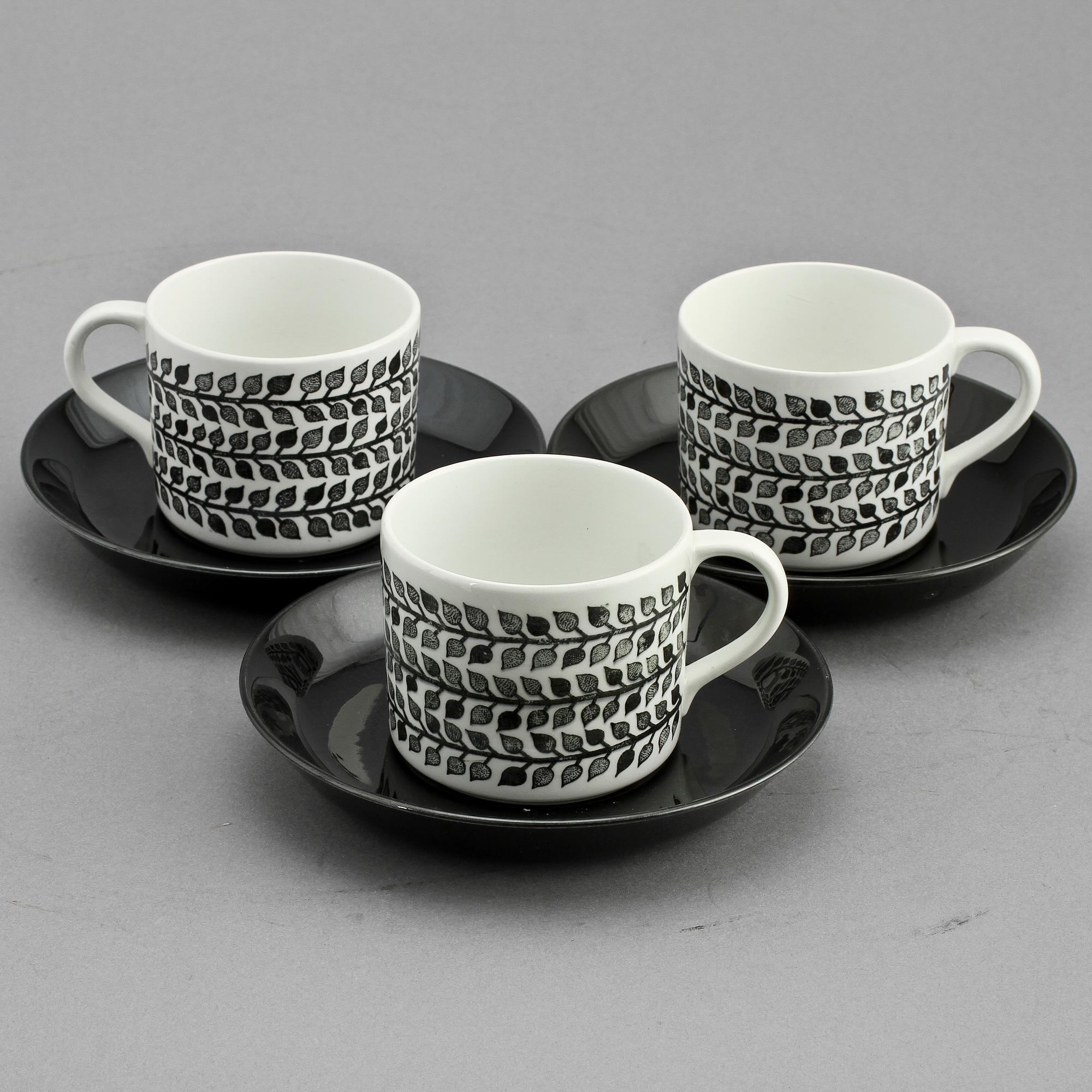 KAFFEKOPPAR MED FAT, 12 st, porslin, "Mia", Rörstrand, 1900-talets fjärde kvartal.