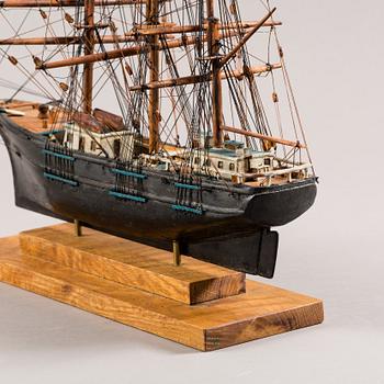 MODELLSKEPP, Amerikansk Rigg. Enligt påskrift bygg 1880 och renoverad 2015.