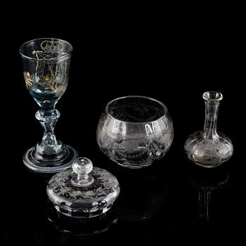 GLASS ITEMS, 3 pieces. Wineglass, 18th Century, a glass bowl with lid and a minature vase. All engraved.
