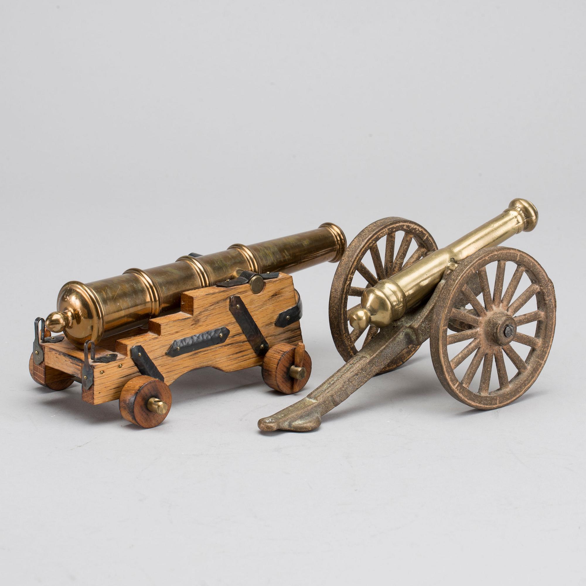 Two table cannons, 2000-century.