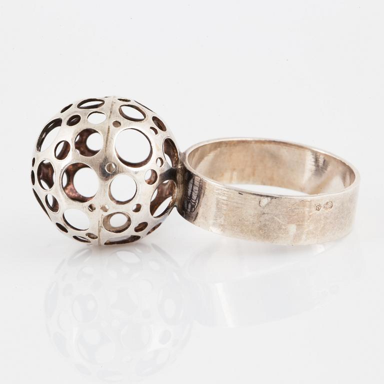 LIISA VITALI,  ring, silver.