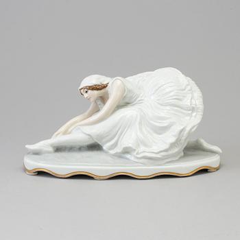 A Rosenthal figurine of Anna Pavlova as Adette in the Swan Lake, Germany 1920's.