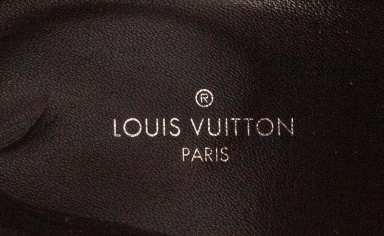 LOUIS VUITTON, ankle boots, Janet, monogram and black leather, original box, dustbags and invoice, storlek 39.