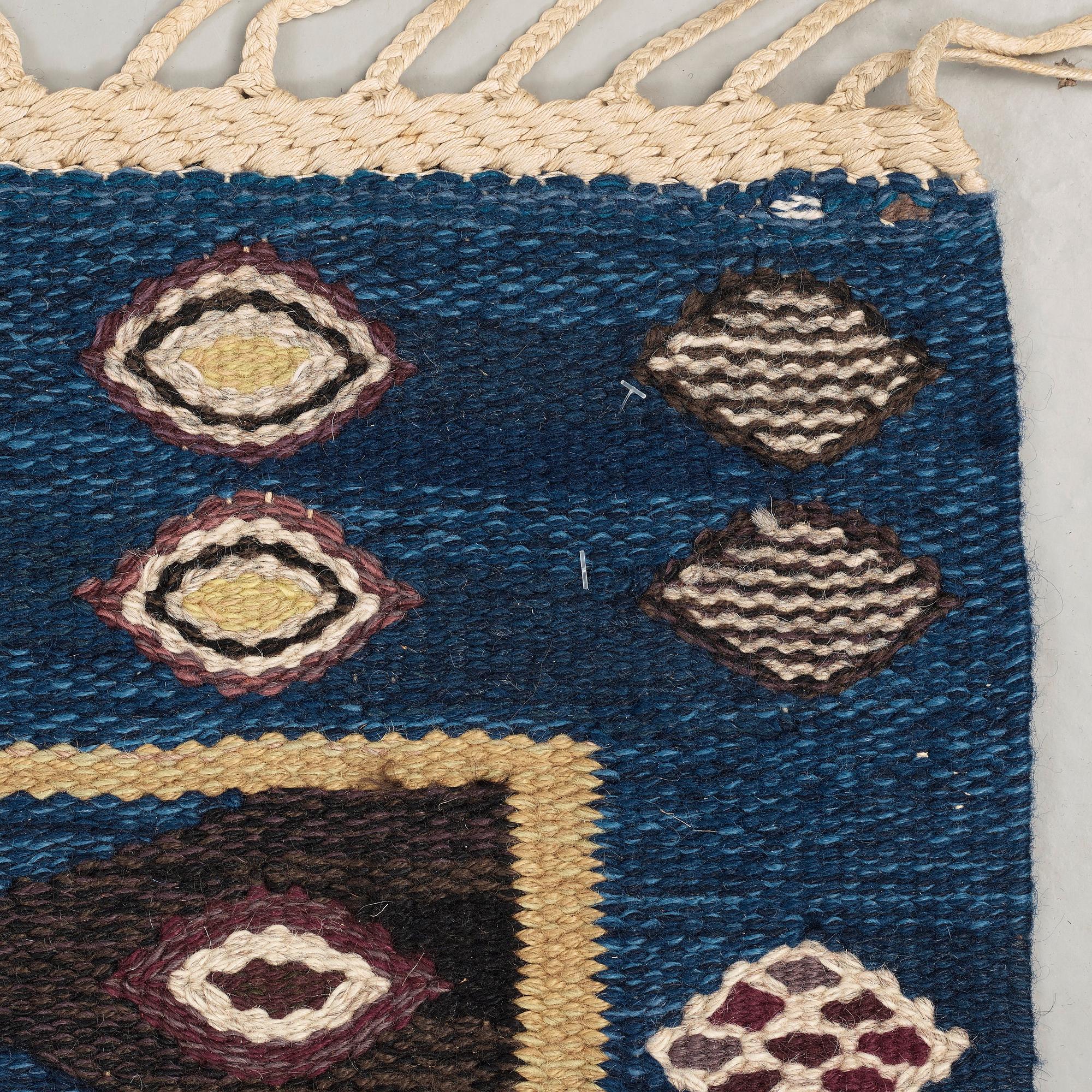 MATTA. "Snäckorna". Gobelängteknik. 275,5 x 194 cm. Signerad AB MMF BN.